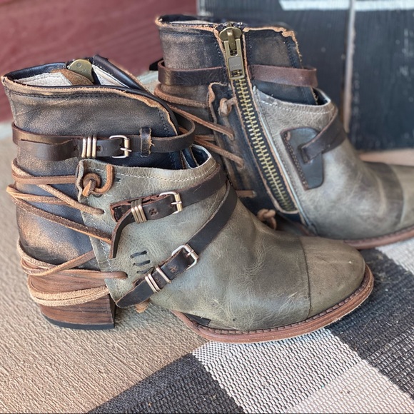 Freebird by Steven Brown Heeled Boots - Picture 2 of 6